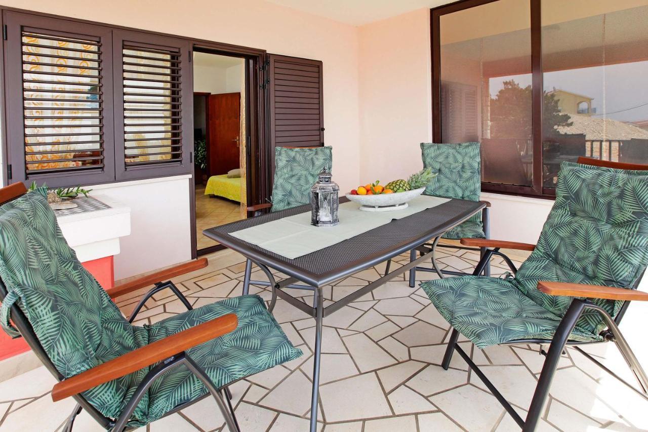 Apartmani Doro فيلا لوكا المظهر الخارجي الصورة